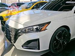 نيسان ألتيما